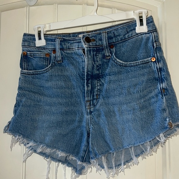 Madewell Cut Off Shorts - Picture 1 of 2